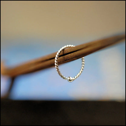 925 Sterling Silver Twisted NoseRing🌟